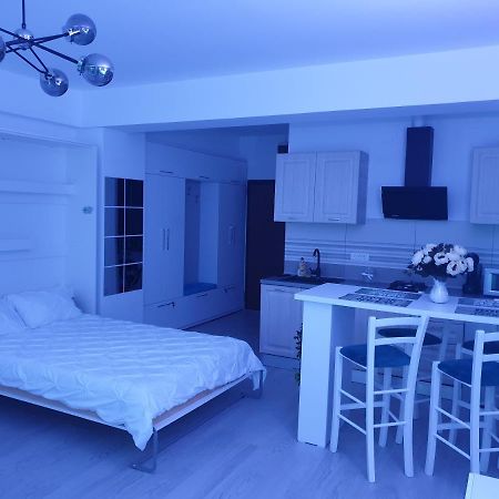 Delux Studio Mamaia Nord Năvodari Buitenkant foto