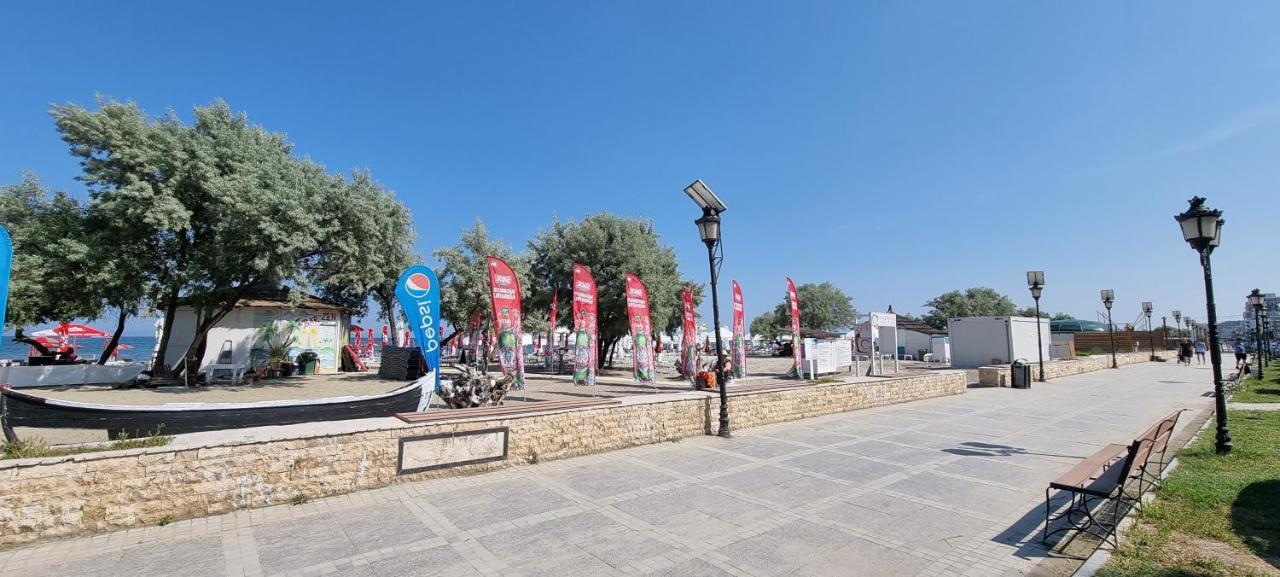 Delux Studio Mamaia Nord Năvodari Buitenkant foto